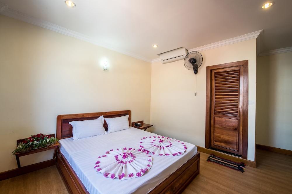Seng Hout Hotel Battambang Zewnętrze zdjęcie
