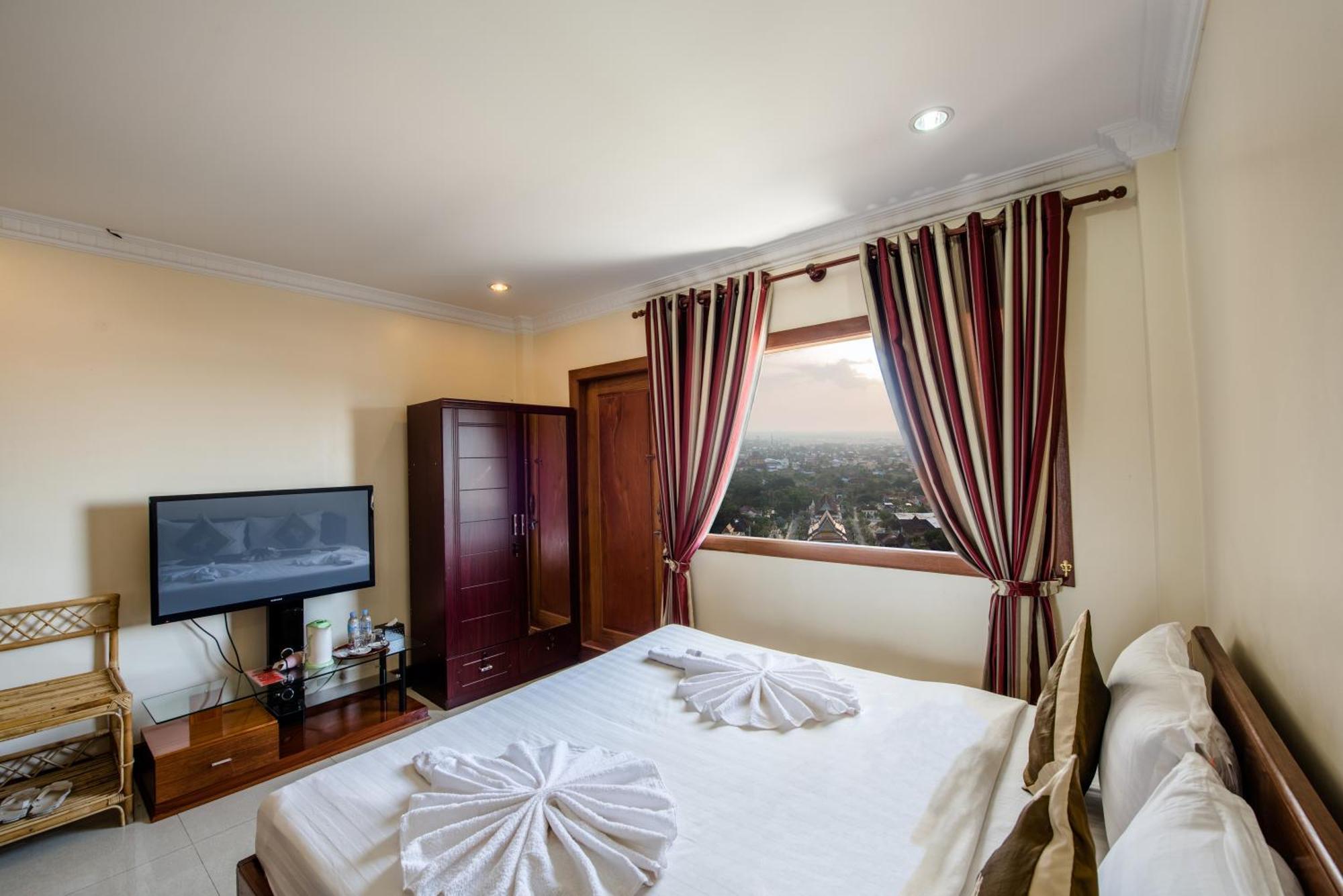 Seng Hout Hotel Battambang Zewnętrze zdjęcie