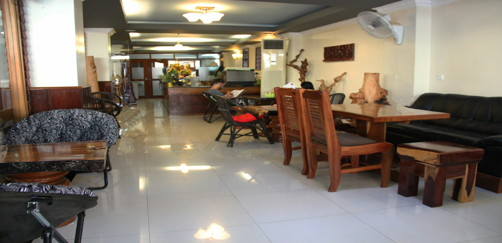 Seng Hout Hotel Battambang Zewnętrze zdjęcie